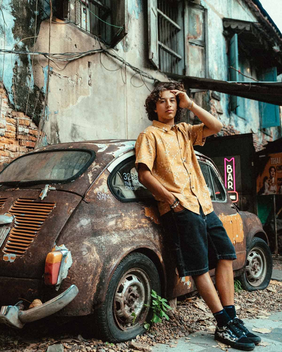 Talat Noi neighborhood