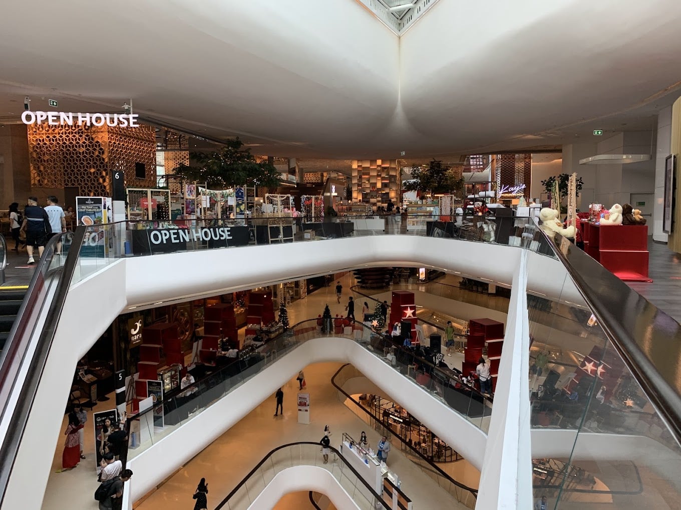 Central Embassy mall